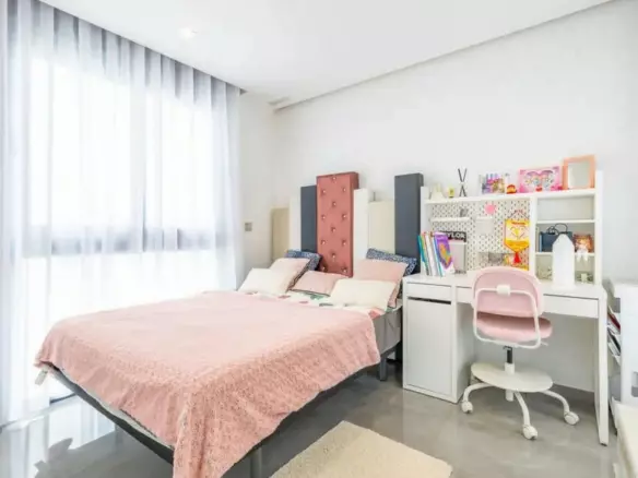 3-bedroom Villa In Orihuela, Spain (175 M²)