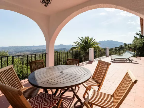4-bedroom Villa In Mijas, Spain (269 M²)