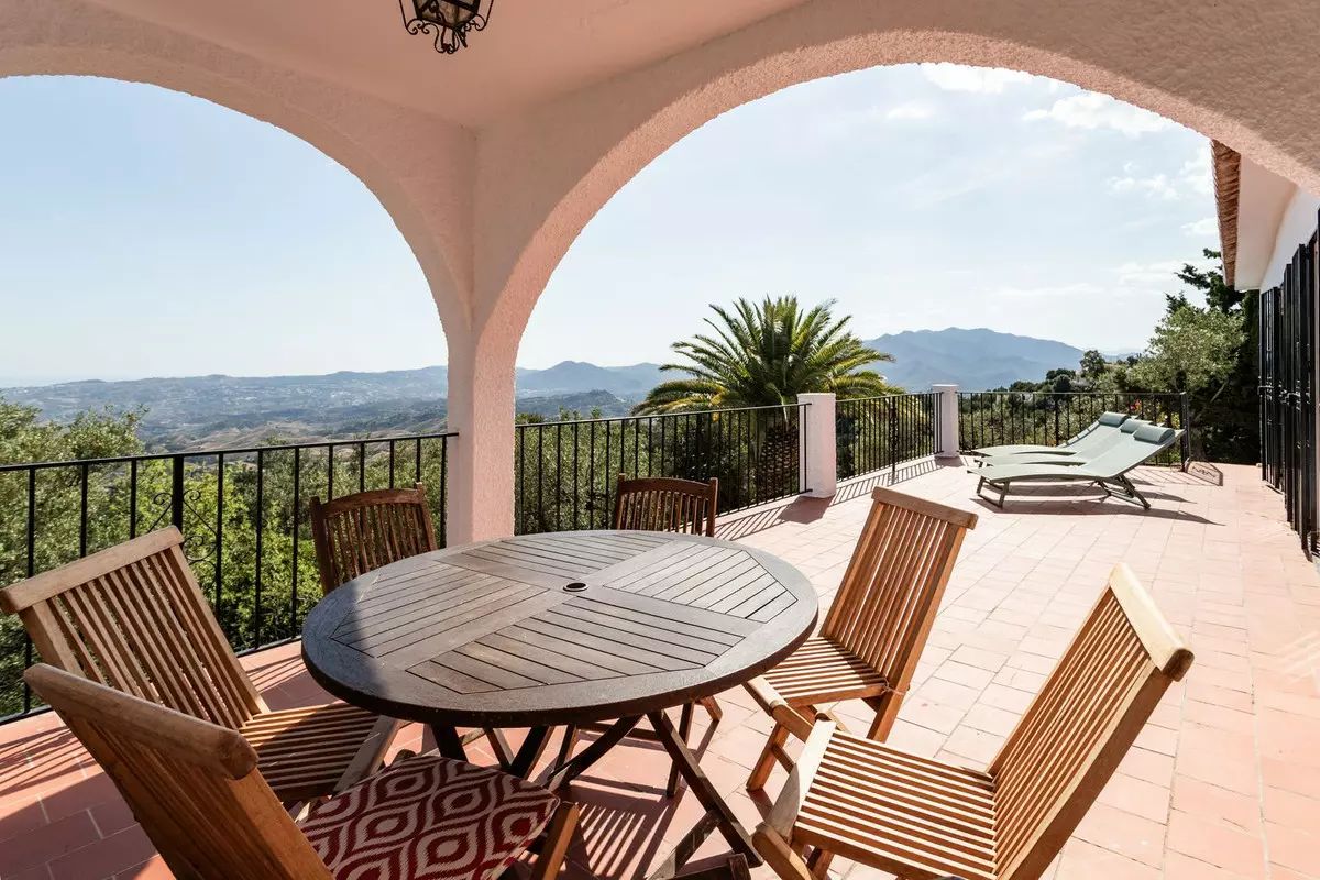 4-bedroom Villa In Mijas, Spain (269 M²)