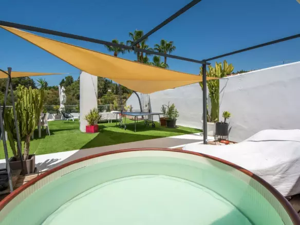 3-bedroom Apartment In Benahavis, Spain (173 M²)