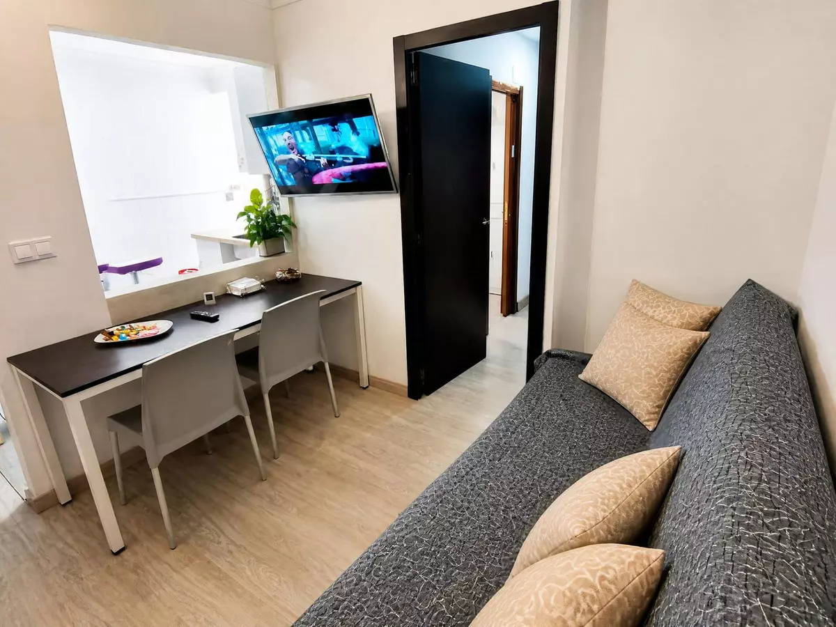 3-bedroom Apartment In Málaga, Spain (71 M²)