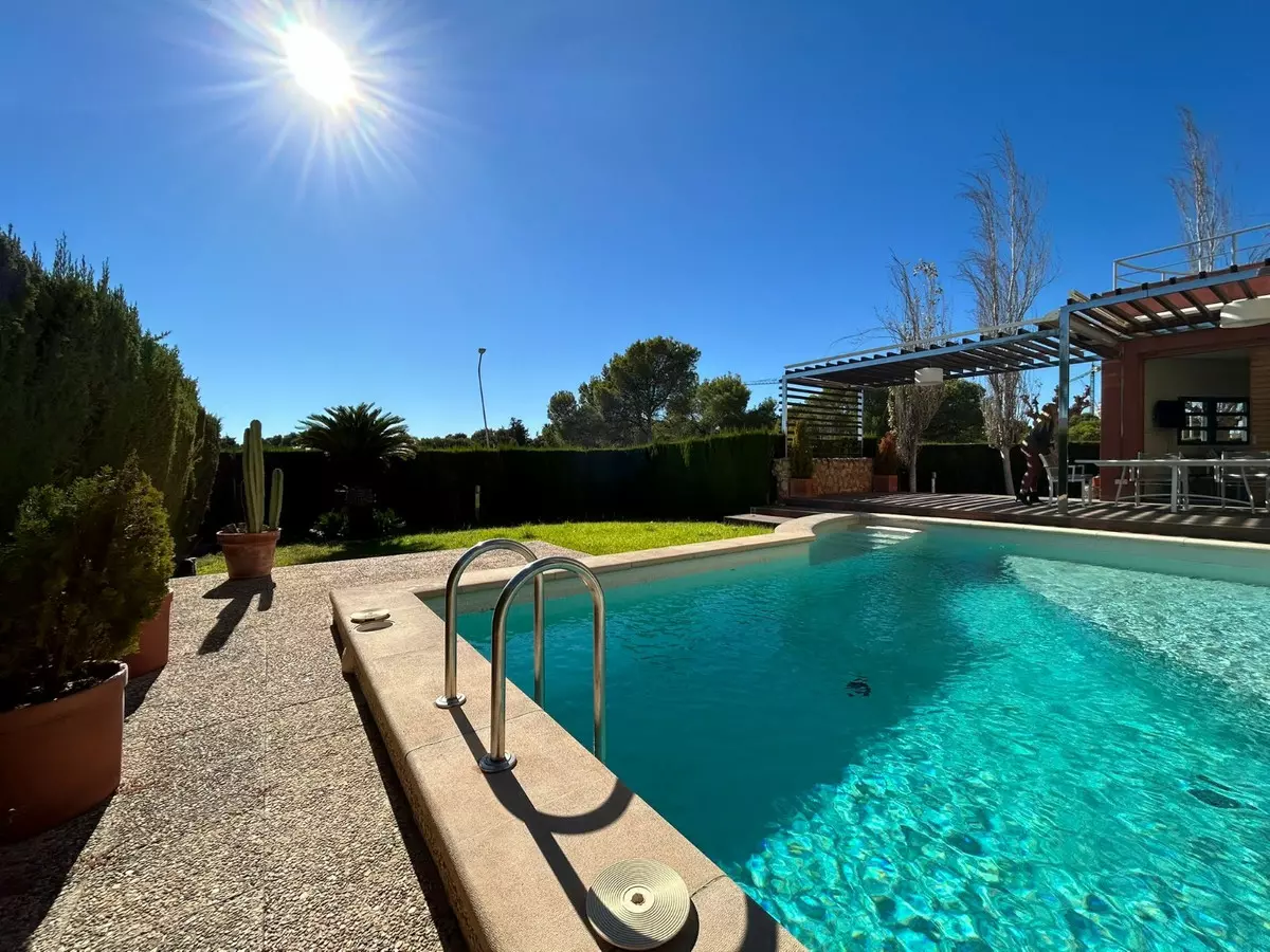 4-bedroom Villa In Orihuela, Spain (403 M²)