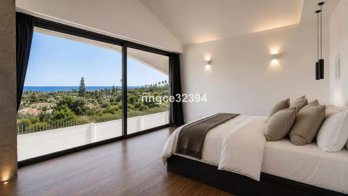 5-bedroom Villa In Estepona, Spain (411 M²)