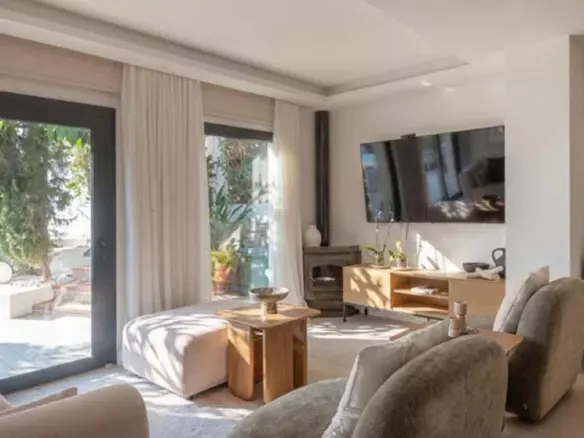 4-bedroom Villa In Fuengirola, Spain (168 M²)