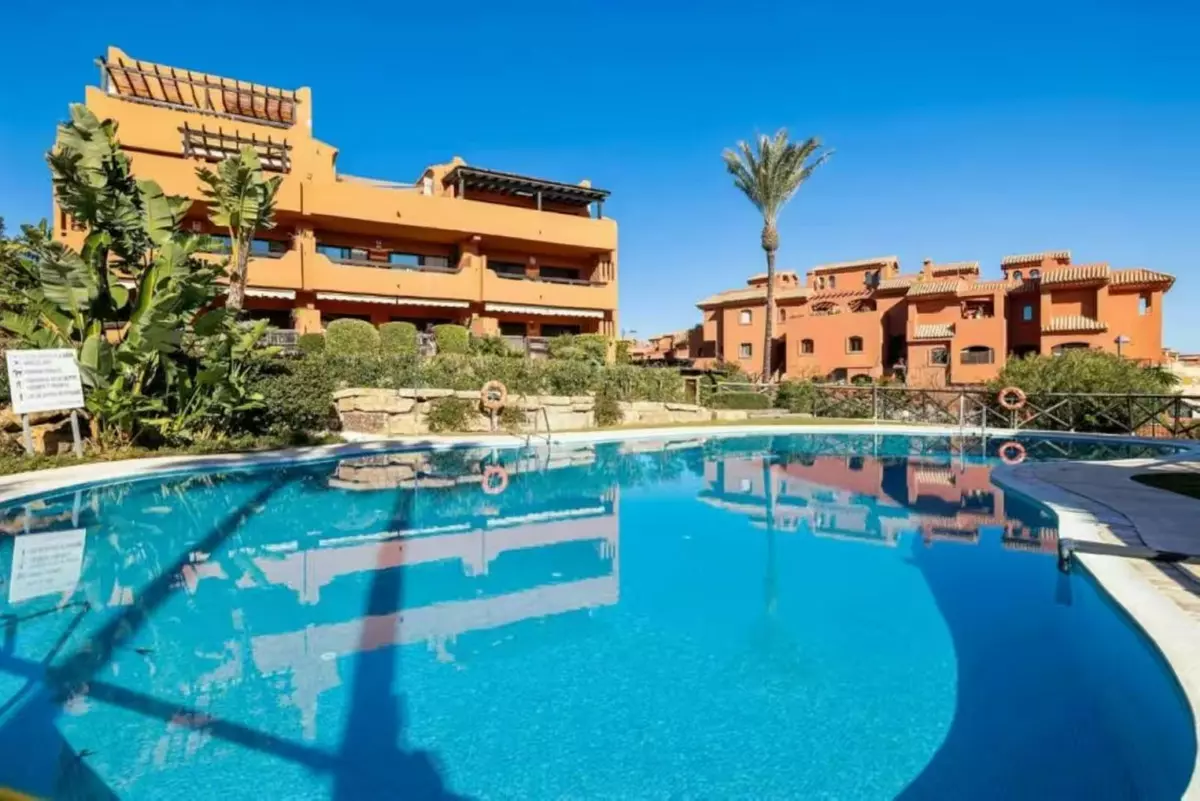 2-bedroom Apartment In Estepona, Spain (90 M²)