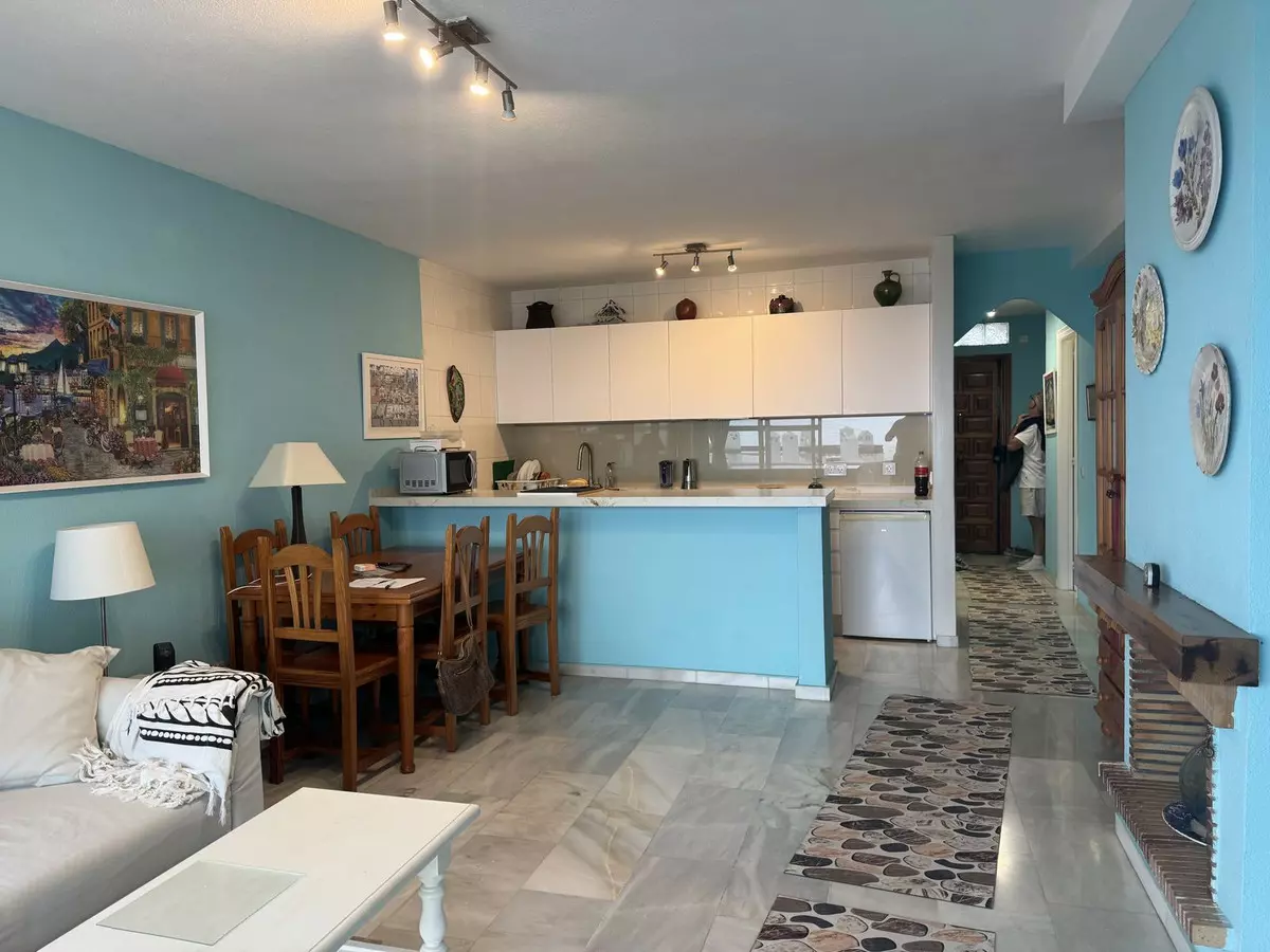 2-bedroom Apartment In Benalmádena, Spain (79 M²)