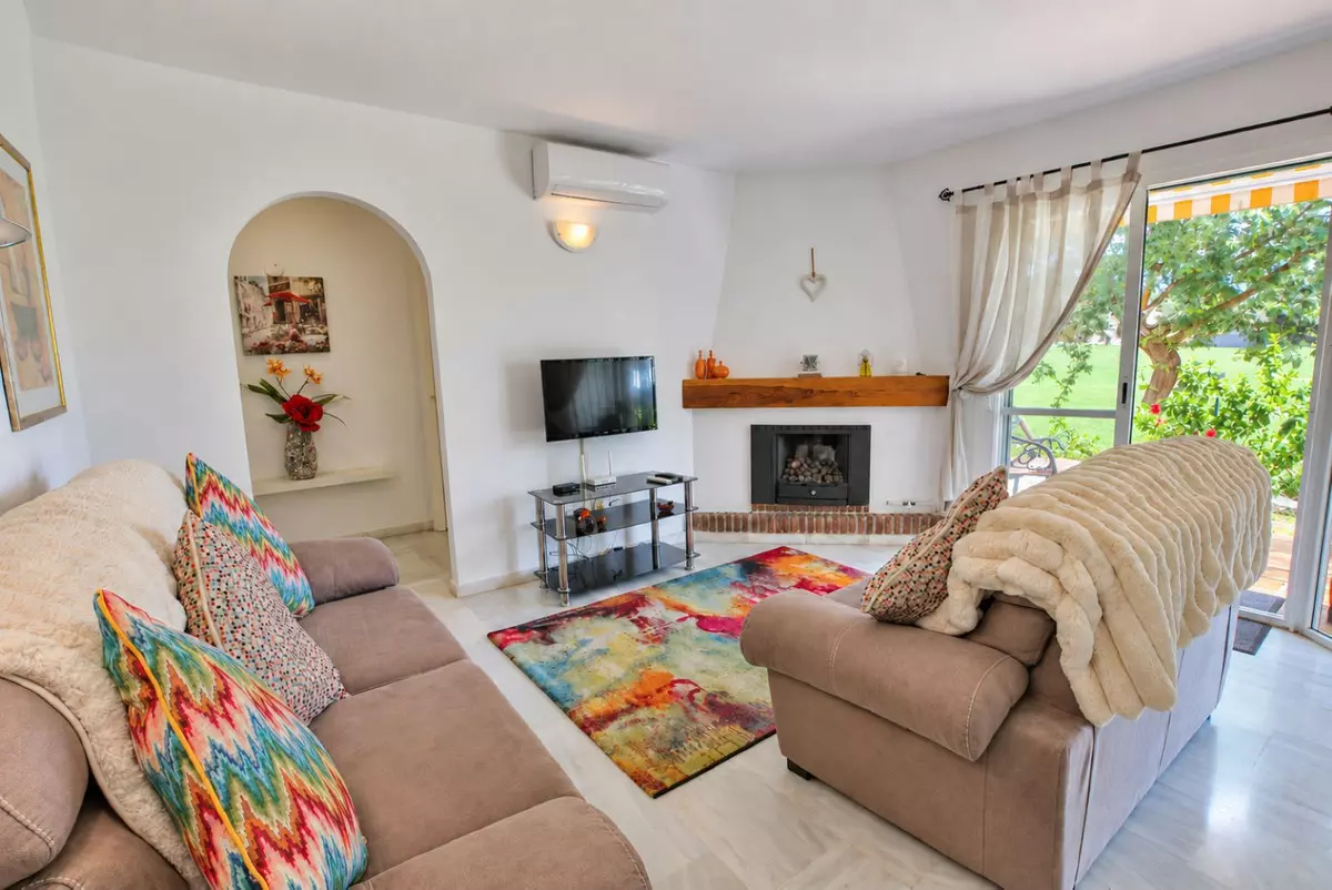 2-bedroom Apartment In Mijas, Spain (72 M²)