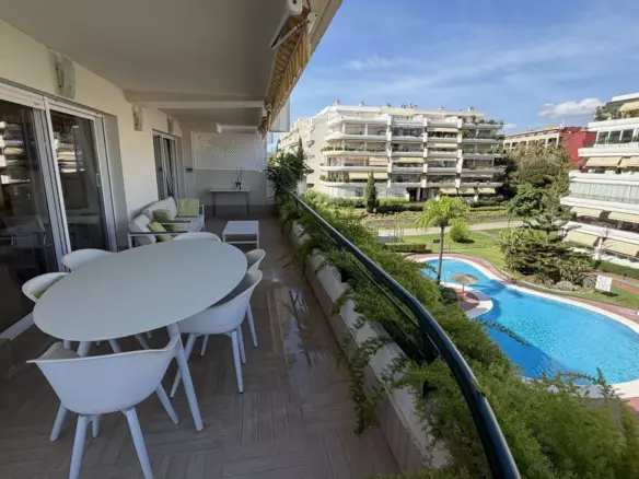 3-bedroom Apartment In Marbella, Spain (130 M²)