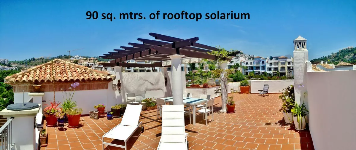 3-bedroom Apartment In Benahavis, Spain (108 M²)