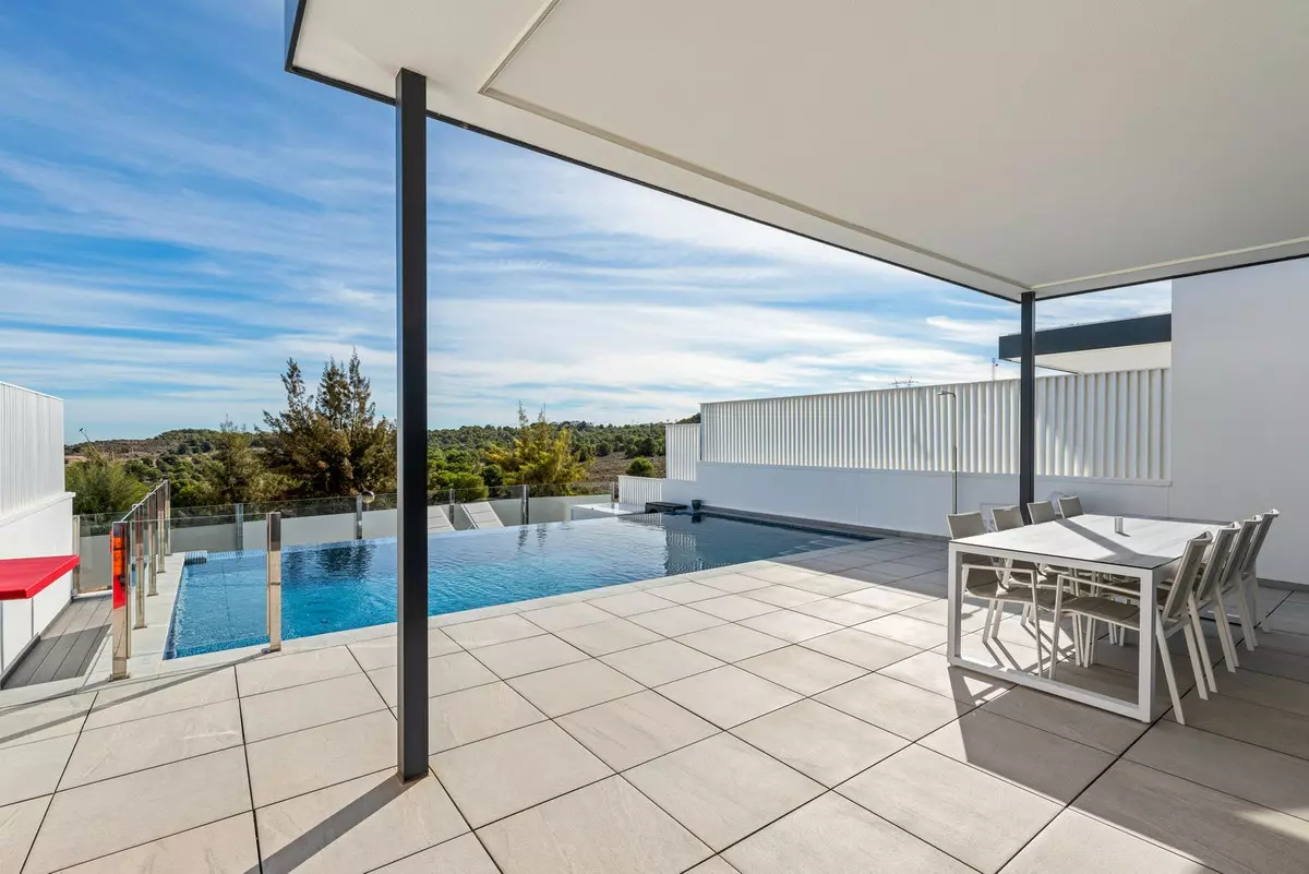 4-bedroom Villa In San Miguel De Salinas, Spain (272 M²)