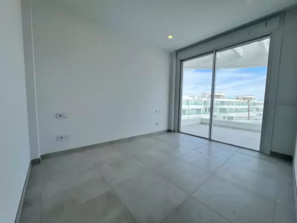 3-bedroom Apartment In Mijas, Spain (143 M²)