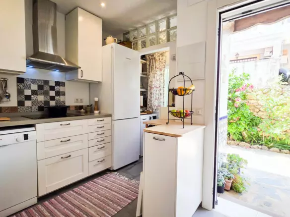 2-bedroom Town House In Manilva, Spain (64 M²)
