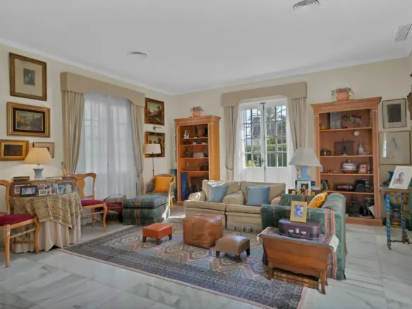 6-bedroom Villa In Marbella, Spain (521 M²)