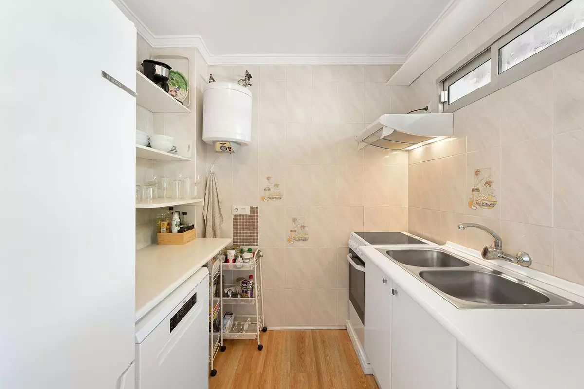 2-bedroom Apartment In Marbella, Spain (90 M²)