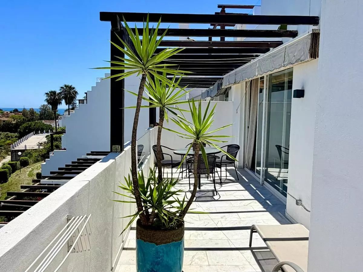 3-bedroom Apartment In Estepona, Spain (145 M²)