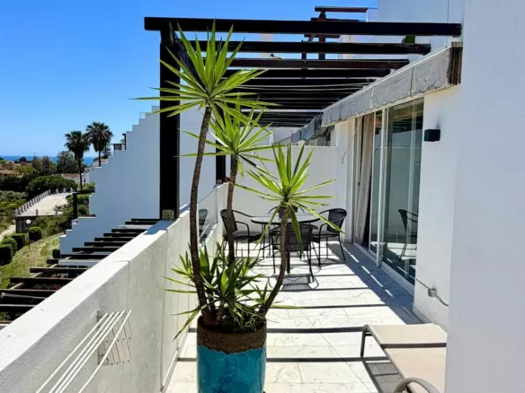3-bedroom Apartment In Estepona, Spain (145 M²)
