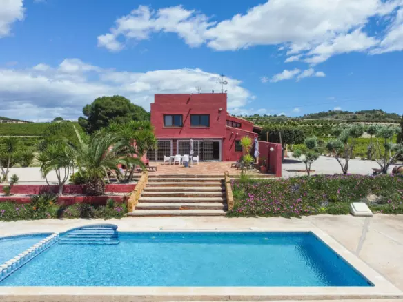 4-bedroom Villa In San Miguel De Salinas, Spain (220 M²)