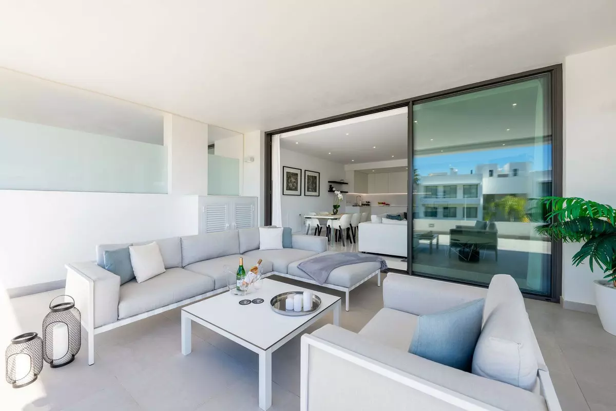 2-bedroom Apartment In Estepona, Spain (91 M²)