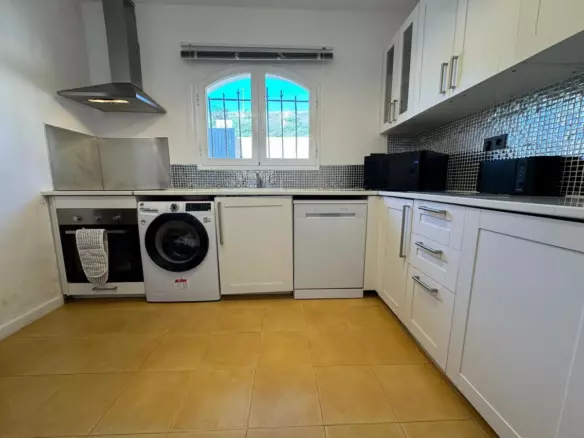 4-bedroom Villa In Mijas, Spain (154 M²)