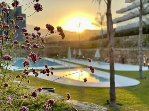 3-bedroom Apartment In Estepona, Spain (120 M²)