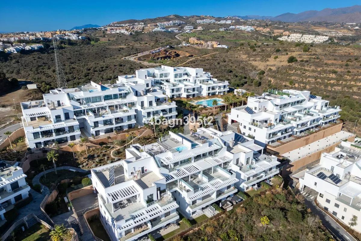 3-bedroom Apartment In Mijas, Spain (92 M²)