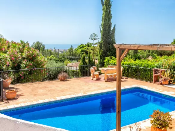 6-bedroom Villa In Mijas, Spain (279 M²)