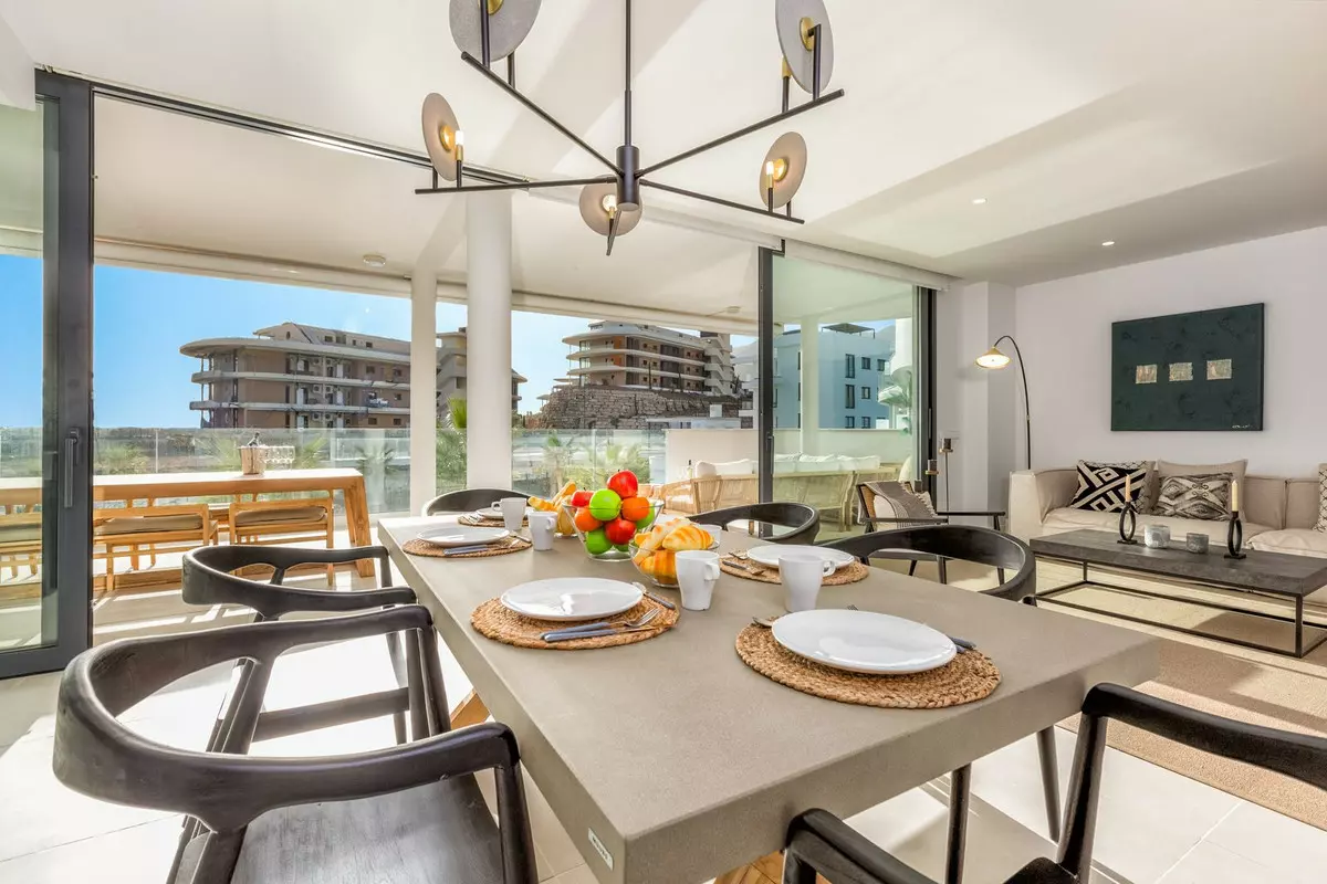 3-bedroom Apartment In Fuengirola, Spain (145 M²)