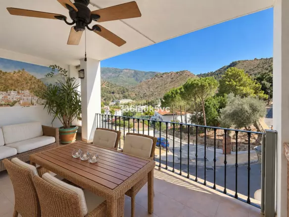 2-bedroom Apartment In Benahavis, Spain (115 M²)
