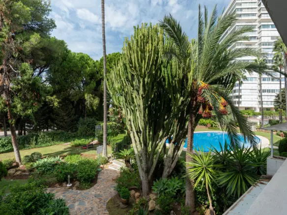 3-bedroom Apartment In Marbella, Spain (121 M²)
