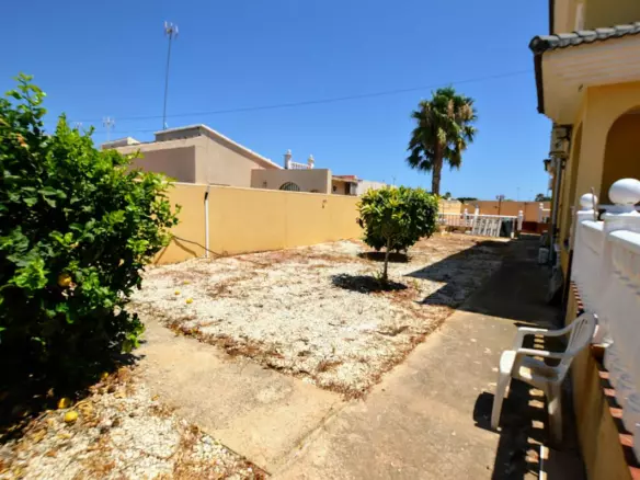 6-bedroom Villa In Orihuela, Spain (240 M²)