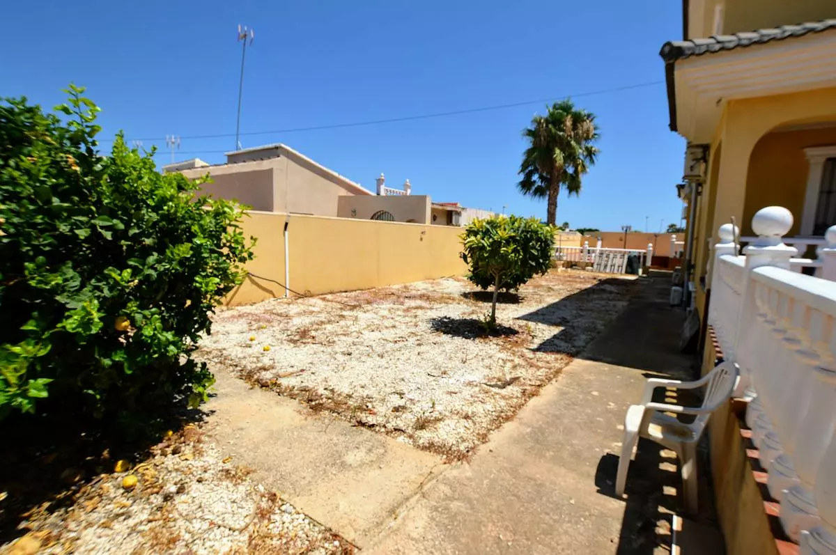 6-bedroom Villa In Orihuela, Spain (240 M²)