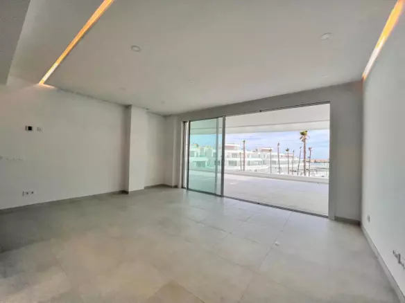 3-bedroom Apartment In Mijas, Spain (143 M²)