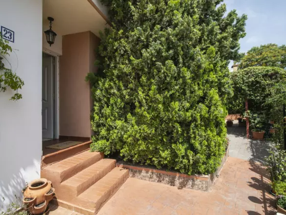 3-bedroom Villa In Estepona, Spain (202 M²)