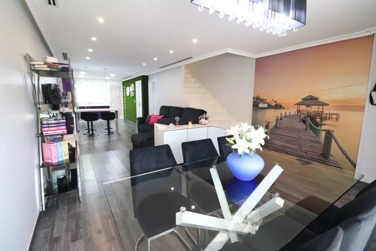 3-bedroom Town House In Redovan, Spain (241 M²)