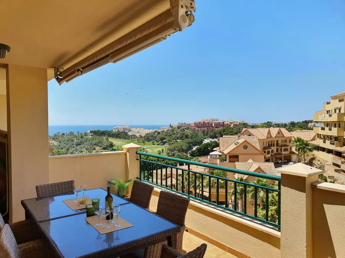 2-bedroom Apartment In Benalmádena, Spain (108 M²)