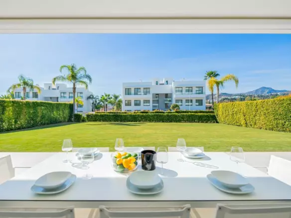 3-bedroom Apartment In Estepona, Spain (114 M²)