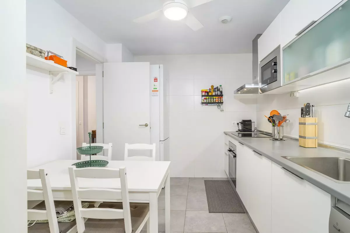 3-bedroom Apartment In Estepona, Spain (115 M²)