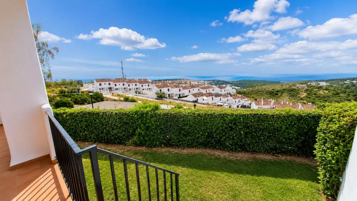 2-bedroom Apartment In Casares, Spain (109 M²)