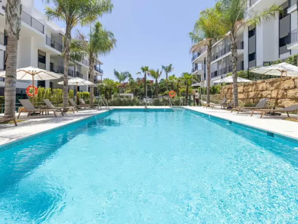 3-bedroom Apartment In Estepona, Spain (92 M²)
