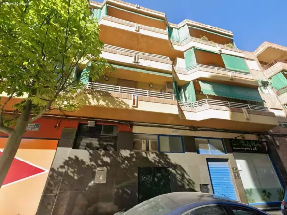 3-bedroom Apartment In Alicante, Spain (96 M²)