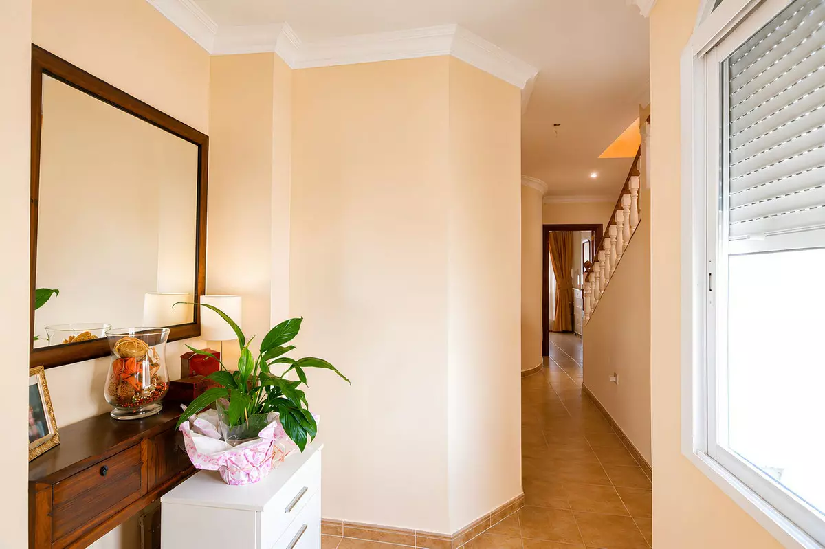 3-bedroom Apartment In Fuengirola, Spain (127 M²)