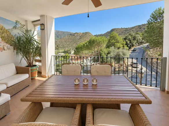 2-bedroom Apartment In Benahavis, Spain (115 M²)