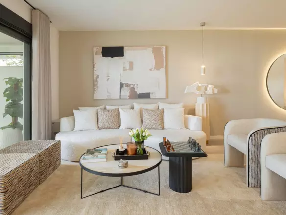 2-bedroom Apartment In Estepona, Spain (96 M²)