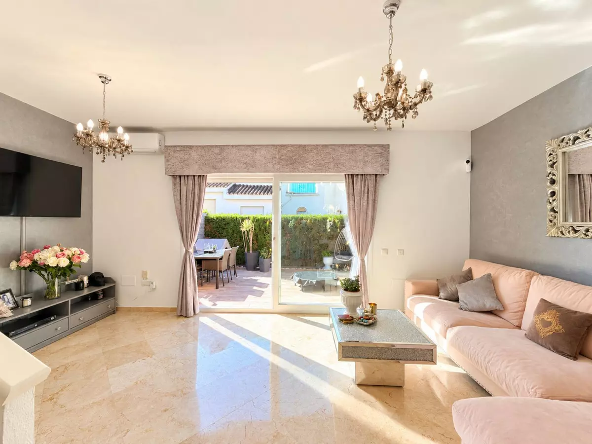 3-bedroom Villa In Manilva, Spain (97 M²)