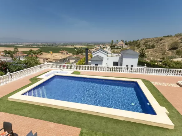 5-bedroom Villa In Algorfa, Spain (272 M²)