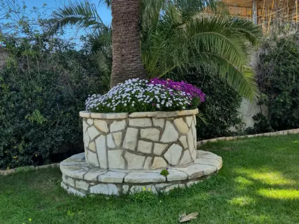 6-bedroom Villa In Alicante, Spain (473 M²)