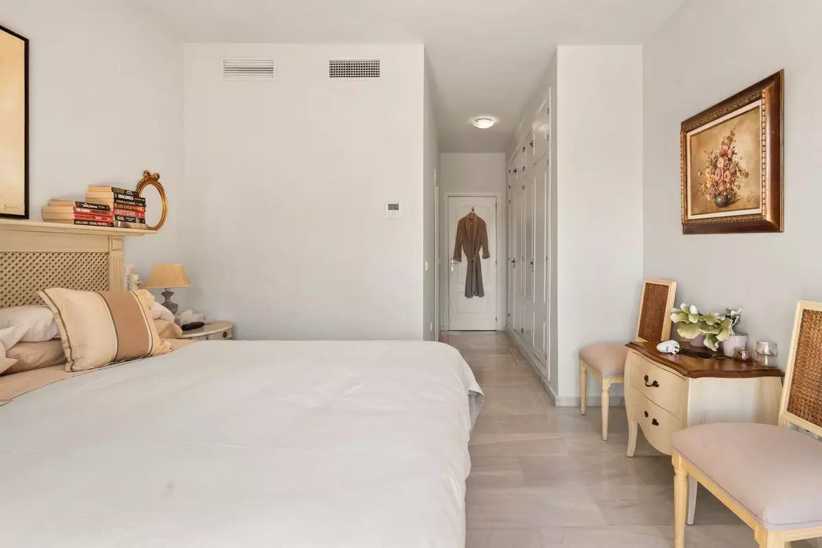 3-bedroom Town House In Marbella, Spain (252 M²)