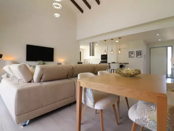 3-bedroom Villa In Algorfa, Spain (127 M²)