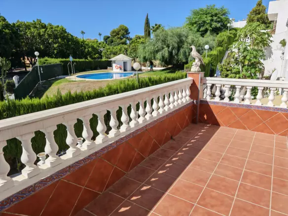 3-bedroom Town House In Estepona, Spain (140 M²)