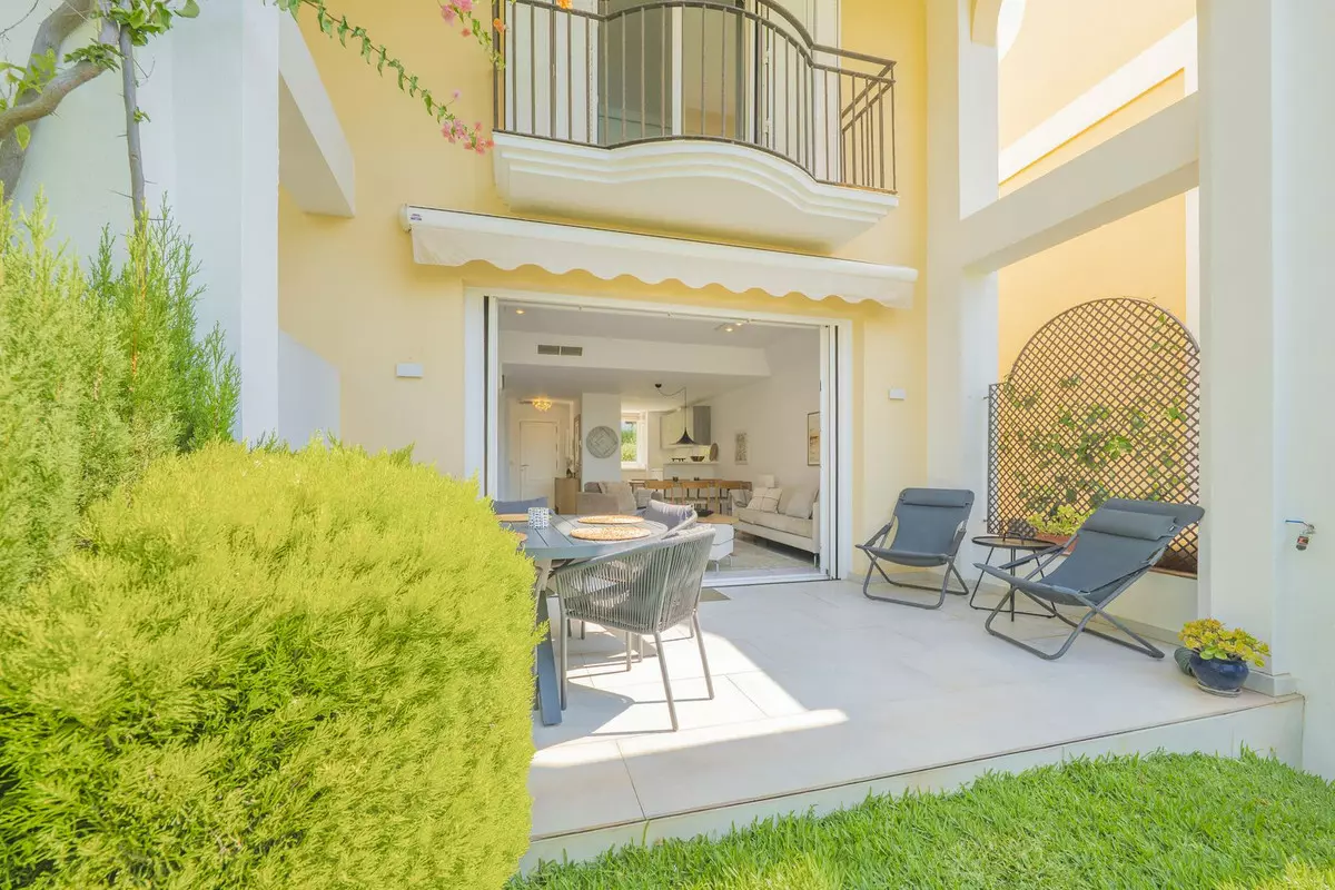 3-bedroom Villa In Marbella, Spain (174 M²)